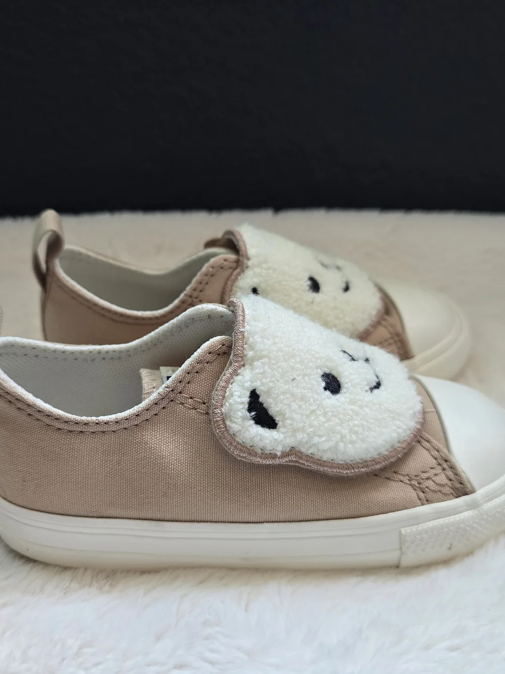 Converse Kids Beige Slip-On Sneakers with White Fuzzy Bear Accent